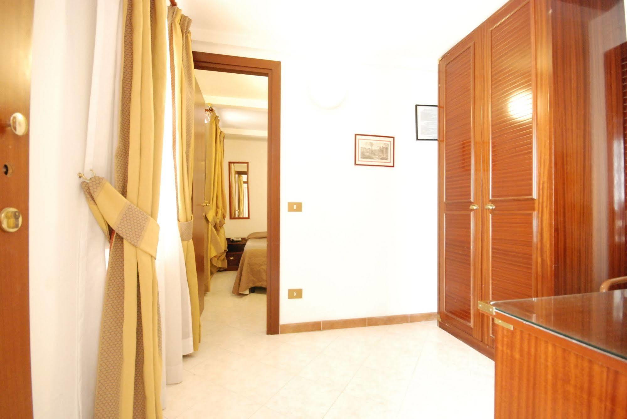 Vatican 3* Roma